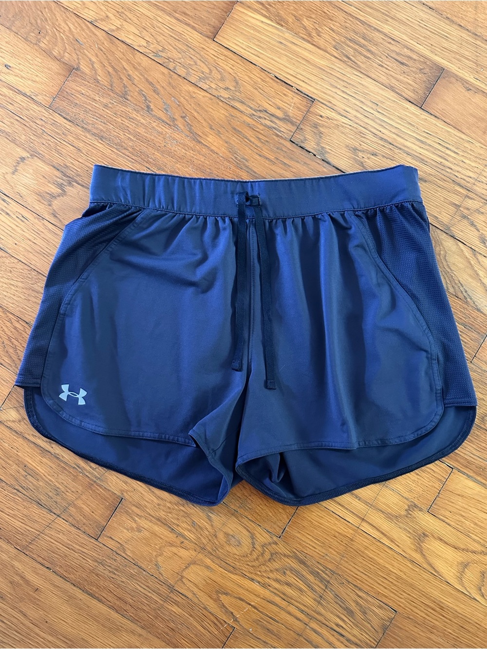 Under Armour Women’s Navy Running Athletic Shorts Medium
